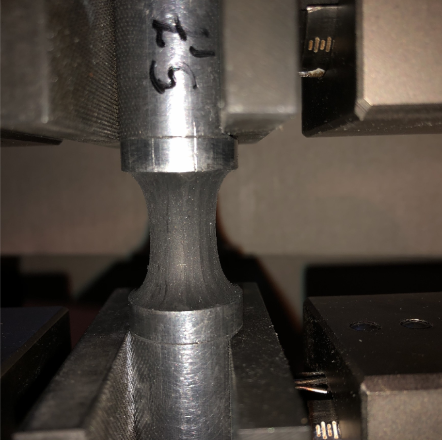 Zugversuch an elastischem Klebstoff als Rundprobe